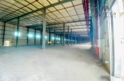 مستودع - استوديو - 2 حمامات للايجار في القوز - دبي