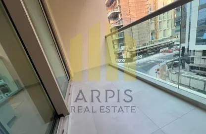 شقة - غرفة نوم - 2 حمامات للايجار في ذا فلاجشيب ثري - السطوة - دبي