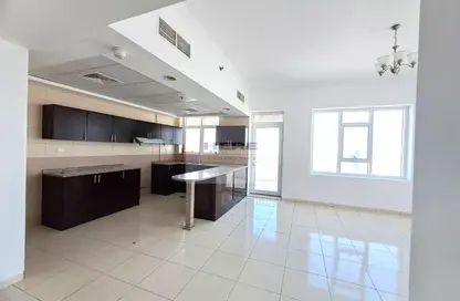 شقة - 3 غرف نوم - 3 حمامات للايجار في برج ربيعة - مجان - دبي لاند - دبي