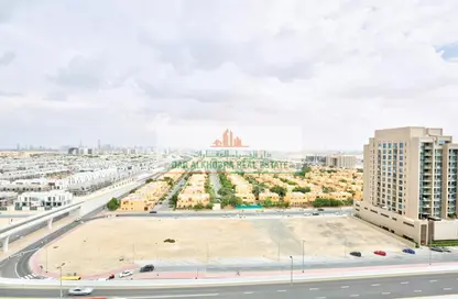 شقة - 1 حمام للايجار في عزيزي بلازا - الفرجان - دبي