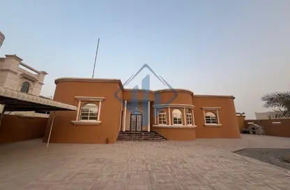 Villa - 4 Bedrooms - 6 Bathrooms for sale in Seih Al Uraibi - Ras Al Khaimah