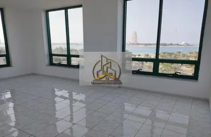 شقة - 4 غرف نوم - 5 حمامات للايجار في شارع الكورنيش - أبوظبي
