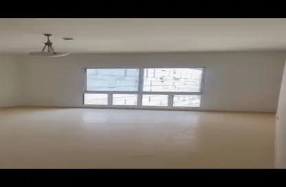 شقة - غرفة نوم - 2 حمامات للايجار في مابل 2 - حدائق الإمارات 2 - قرية الجميرا سركل - دبي