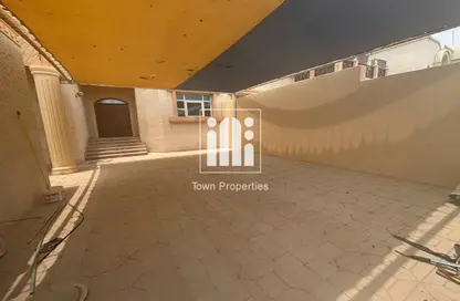 Villa - 7+ Bedrooms - 7+ Bathrooms for rent in Between Two Bridges - Abu Dhabi