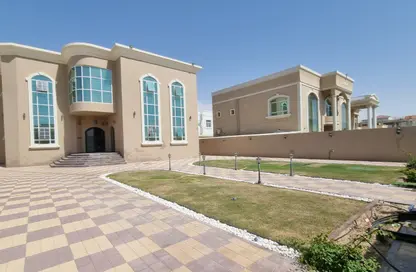 فيلا - 5 غرف نوم - 7 حمامات للايجار في حدائق الإمارات 1 - القوز - دبي