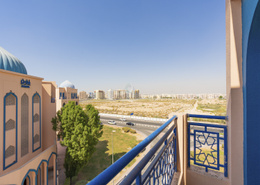 Spacious studio apartment in popular community