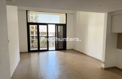 Apartment - 2 Bedrooms - 2 Bathrooms for rent in Zahra Breeze Apartments 3B - Zahra Breeze Apartments - Town Square - Dubai