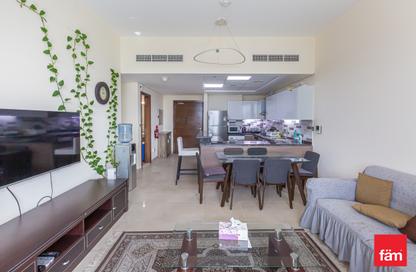 شقة - 2 غرف نوم - 3 حمامات للبيع في ساميا عزيزي - الفرجان - دبي