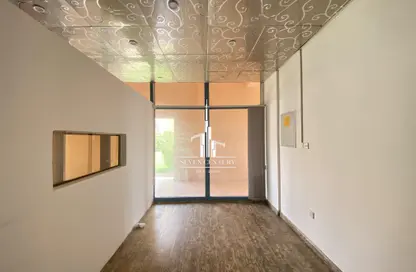Shop - Studio - 1 Bathroom for rent in O01 - Persia Cluster - International City - Dubai