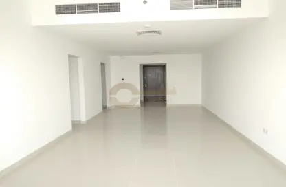 صورة لـ غرفة فارغة شقة - 2 غرف نوم - 3 حمامات للبيع في الاندلسي الاسباني - مساكن القناه المائية - مدينة دبي الرياضية - دبي ، صورة رقم 1