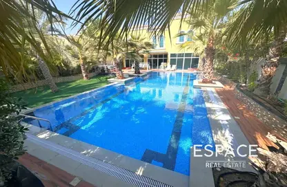 Villa - 3 Bedrooms - 4 Bathrooms for rent in Legacy - Jumeirah Park - Dubai