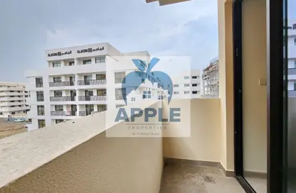 شقة - غرفة نوم - 2 حمامات للايجار في الزاهية - تجارية مويلح - الشارقة