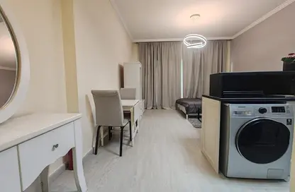 Apartment - Studio - 1 Bathroom for sale in Burj Al Nujoom - Downtown Dubai - Dubai