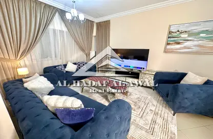 شقة - 2 غرف نوم - 2 حمامات للايجار في برج منازل 5 - شارع التعاون - التعاون - الشارقة