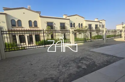 Villa - 4 Bedrooms - 5 Bathrooms for sale in Bloom Living - Zayed City (Khalifa City C) - Khalifa City - Abu Dhabi