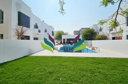 فيلا - 4 غرف نوم - 5 حمامات للايجار في فلل جميرا 3 - جميرا 3 - الجميرا - دبي