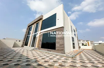 Villa - 5 Bedrooms - 5 Bathrooms for sale in Al Merief - Khalifa City - Abu Dhabi