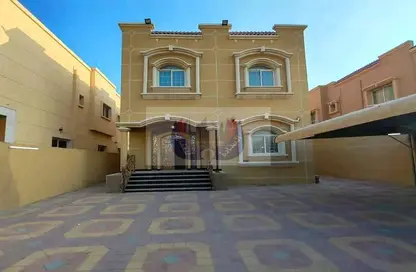 فيلا - 5 غرف نوم - 6 حمامات للبيع في المويهات - عجمان