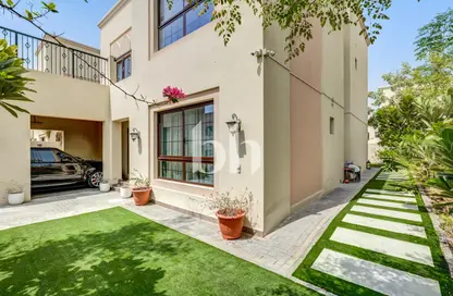 Villa - 4 Bedrooms - 6 Bathrooms for sale in Nad Al Sheba Villas - Nad Al Sheba 3 - Nad Al Sheba - Dubai