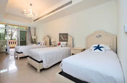 Apartment - 2 Bedrooms - 3 Bathrooms for sale in Kempinski Palm Residence - The Crescent - Palm Jumeirah - Dubai