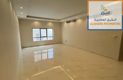 شقة - 2 غرف نوم - 2 حمامات للايجار في مساكن كورنيش عجمان - طريق كورنيش عجمان - عجمان