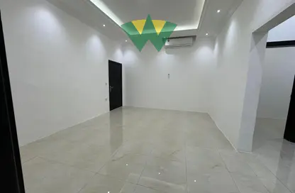 Apartment - 2 Bedrooms - 2 Bathrooms for rent in Madinat Al Riyad - Abu Dhabi