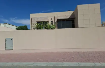 Villa - 5 Bedrooms - 6 Bathrooms for rent in Al Barsha - Dubai