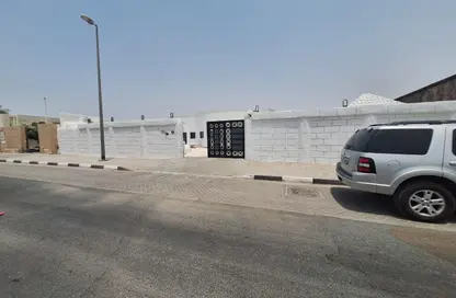 فيلا - 3 غرف نوم - 5 حمامات للبيع في الخزامية - مغيدر - الشارقة