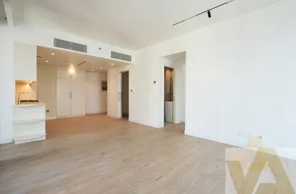 Apartment - 1 Bedroom - 2 Bathrooms for sale in Boulevard Point - Downtown Dubai - Dubai
