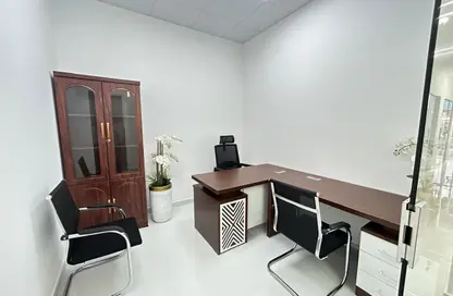 Office Space - Studio - 1 Bathroom for rent in Red Avenue - Al Garhoud - Dubai