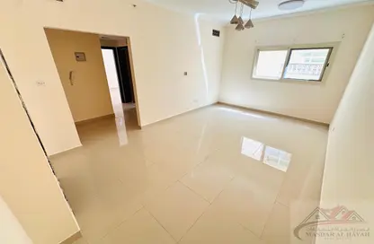 Apartment - 1 Bedroom - 2 Bathrooms for rent in Muwaileh 29 Building - Muwaileh - Sharjah