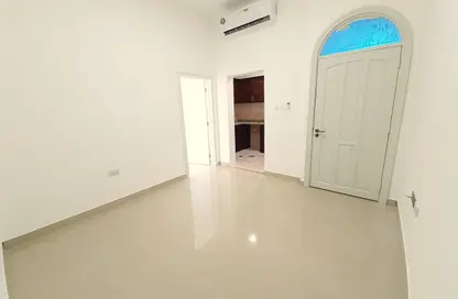 Apartment - Studio - 1 Bathroom for rent in Mushrif Park - Al Mushrif - Abu Dhabi