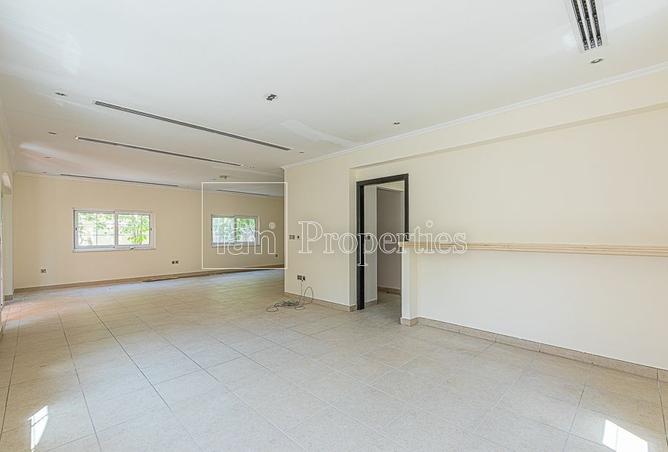 15373627 - Property Image 2