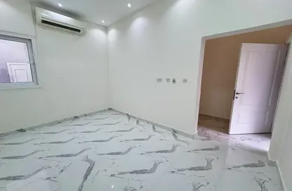 Apartment - 2 Bedrooms - 2 Bathrooms for rent in Madinat Al Riyad - Abu Dhabi