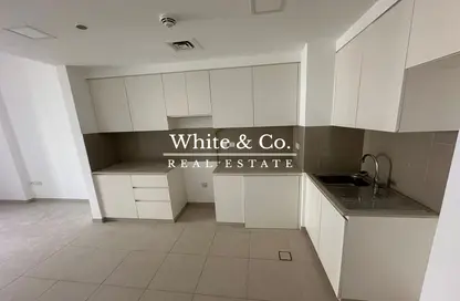 Apartment - 1 Bedroom - 1 Bathroom for rent in Zahra Breeze Apartments 3A - Zahra Breeze Apartments - Town Square - Dubai