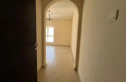 Apartment - 3 Bedrooms - 3 Bathrooms for rent in Muweileh Community - Muwaileh Commercial - Sharjah