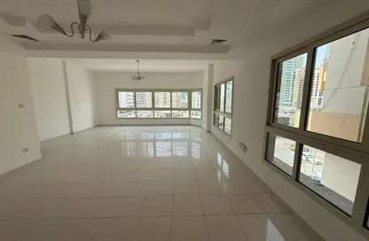 Apartment - 3 Bedrooms - 3 Bathrooms for rent in Al Majaz 1 - Al Majaz - Sharjah Apartment - 3 Bedrooms - 3 Bathrooms for rent in Al Majaz 1 - Al Majaz - Sharjah