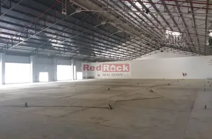 مستودع - استوديو - 1 حمام للايجار في شارع المطار - منطقة القرهود - دبي