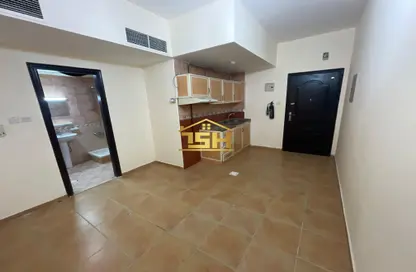 Kitchen image for: Apartment - 1 Bathroom for rent in Al Mujarrah - Al Sharq - Sharjah, Image 1