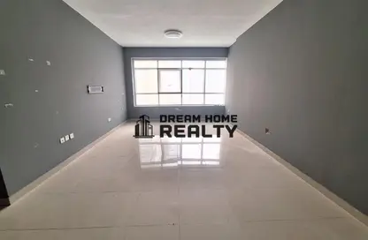 شقة - 2 غرف نوم - 2 حمامات للايجار في أبراج زاخر - التعاون - الشارقة