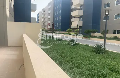 Apartment - 1 Bedroom - 2 Bathrooms for rent in Tower 21 - Al Reef Downtown - Al Reef - Abu Dhabi
