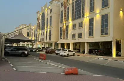 شقة - 2 غرف نوم - 3 حمامات للبيع في قرية الاميرة - الياسمين - عجمان