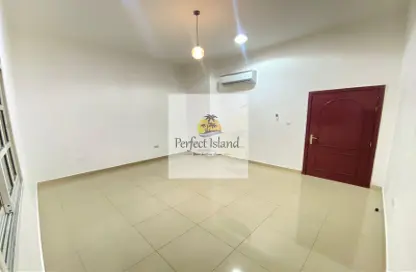 Empty Room image for: Apartment - 2 Bedrooms - 2 Bathrooms for rent in Shakhbout City - Abu Dhabi, Image 1