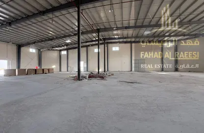 مستودع - استوديو - 2 حمامات للايجار في أم الثعوب - أم القيوين