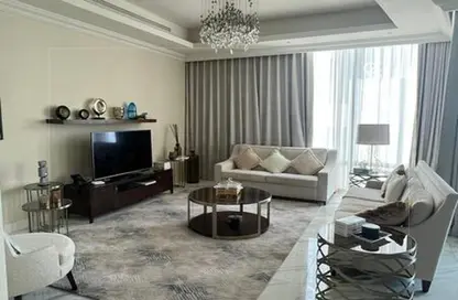 Living Room image for: Apartment - 3 Bedrooms - 4 Bathrooms for rent in The Address Residence Fountain Views 1 - The Address Residence Fountain Views - Downtown Dubai - Dubai, Image 1