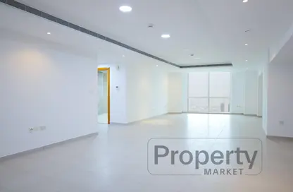 Apartment - 1 Bedroom - 1 Bathroom for rent in Blue Tower - Sheikh Zayed Road - Dubai