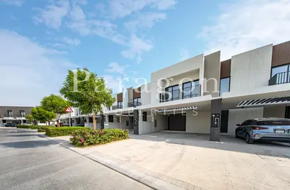 Villa - 3 Bedrooms - 4 Bathrooms for rent in Greenviews 2 - EMAAR South - Dubai South (Dubai World Central) - Dubai