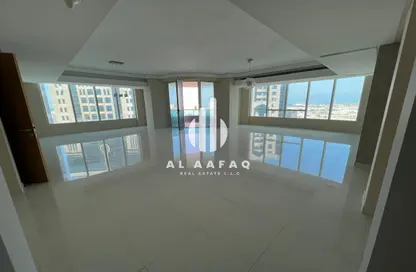 Apartment - 3 Bedrooms - 5 Bathrooms for rent in Al Majaz 3 - Al Majaz - Sharjah