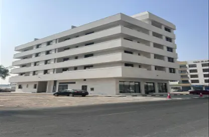 عمارة بالكامل - استوديو للبيع في تجارية مويلح - الشارقة