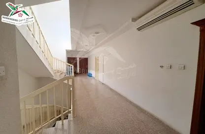 Hall / Corridor image for: Apartment - 3 Bedrooms - 3 Bathrooms for rent in Al Dafeinah - Asharej - Al Ain, Image 1